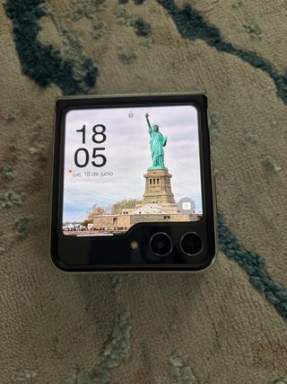 Samsung Galaxy Z Flip 5