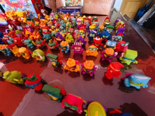 Colección Superthings