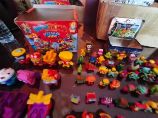 Colección Superthings