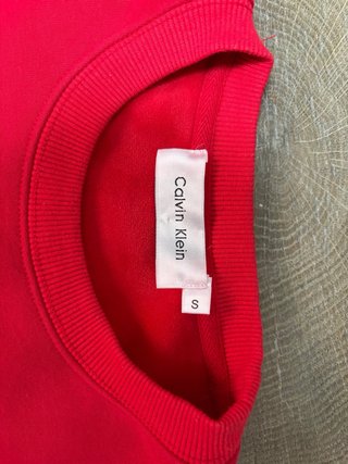 ¡NOVEDAD! Jersey Rojo Calvin Klein