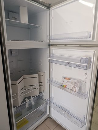 CONGELADOR VERTICAL NO FROST BEKO Inox