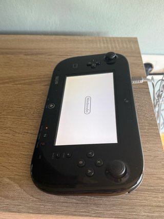 Nintendo Wii U Negra + Juego Watch Dogs + Mando