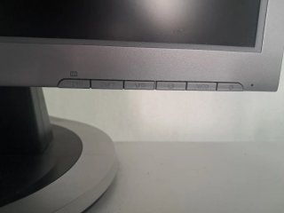 2 Monitores Samsung Syncmaster 901N Plata