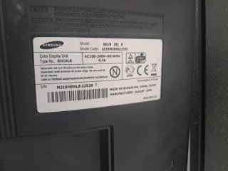 2 Monitores Samsung Syncmaster 901N Plata