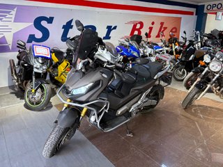 Honda X-ADV 750 Gris Automática