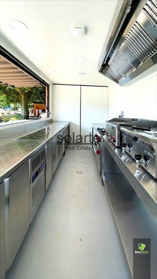 Local comercial en venta en Pubilla Cases en Hospitalet de Llobregat, L´
