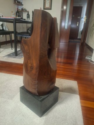Escultura Alberdi 65 cm. AÑO 84