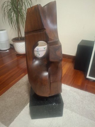 Escultura Alberdi 65 cm. AÑO 84