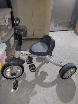 Triciclo infantil Lorelli