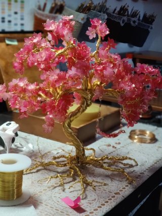 Árbol Decorativo Flores Rosas y Dorado