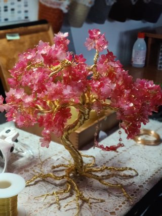 Árbol Decorativo Flores Rosas y Dorado