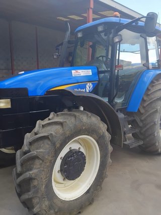 Tractor New Holland TM120