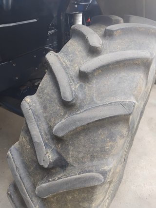 Tractor New Holland TM120