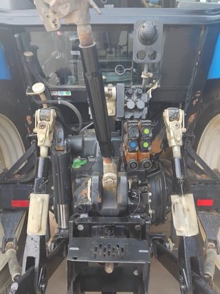 Tractor New Holland TM120