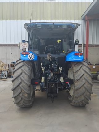 Tractor New Holland TM120