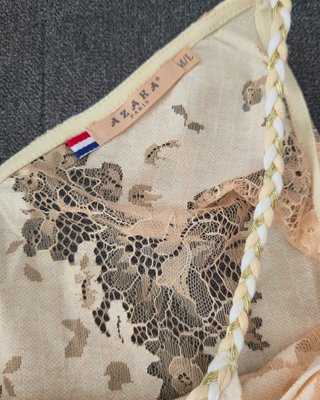 Top pizzo floreale beige taglia M L