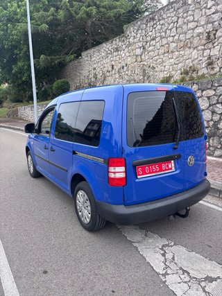 Volkswagen Caddy 2011