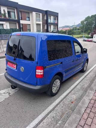 Volkswagen Caddy 2011