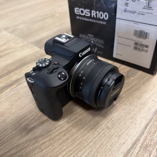 Canon r100 nuovo + scheda sandisk