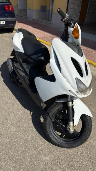 Yamaha Aerox 50cc Scooter