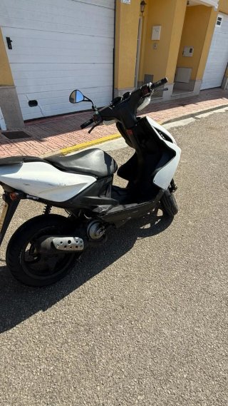 Yamaha Aerox 50cc Scooter