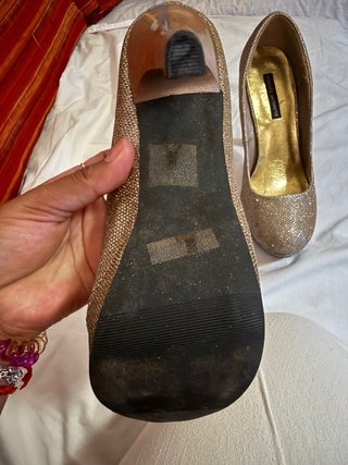 Tacones dorados talla [Talla]