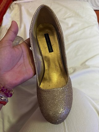 Tacones dorados talla [Talla]
