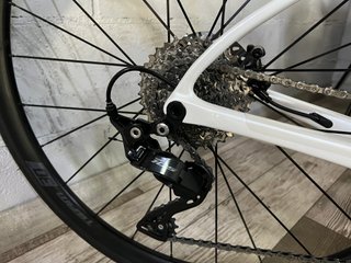 BERRIA BELADOR CARBON 105 G5301