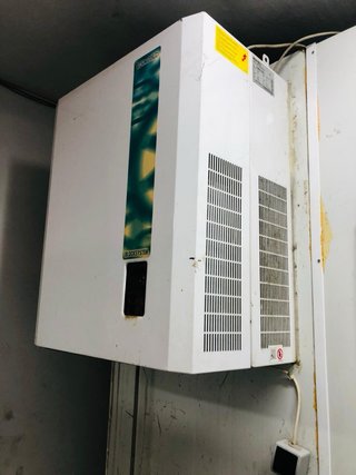 Cámara frigorífica 2m x 3m x 2,4m