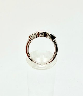 Anillo Plata 925 3 Piedras Moradas 4.90g