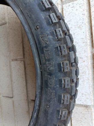 Neumáticos Kenda 17 x 2.50 Derbi Vespino Puch