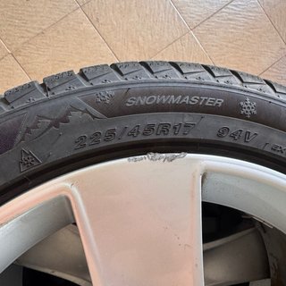 Llantas Mercedes