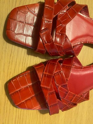 Sandalias Uterqüe Rojas Talla 41