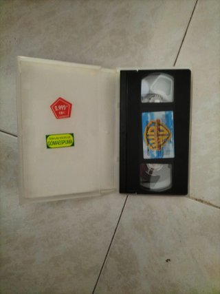 Cinta VHS Como Perros y Gatos