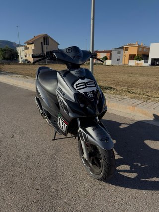 Yamaha Jog Scooter Gris