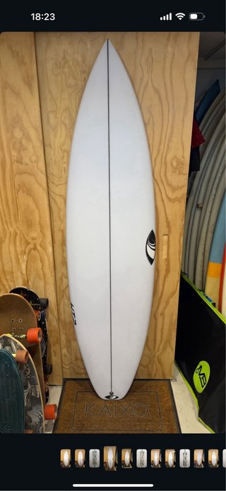 Tabla de surf Sharpeye Custom