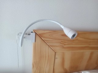 Lámpara de lectura con pinza