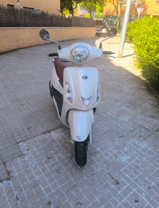 Moto 125 Kymco filly ABS Impecable