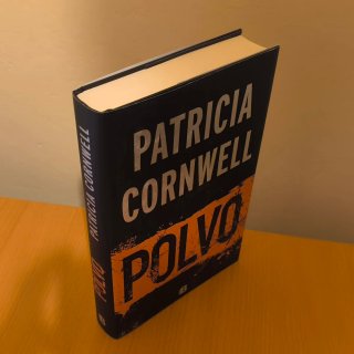 Polvo - Patricia Cornwell (Kay Scarpetta)