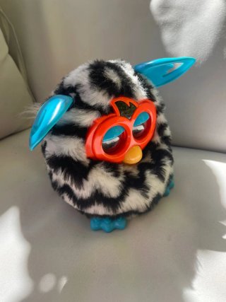 Furby Hasbro Muñeco Interactivo