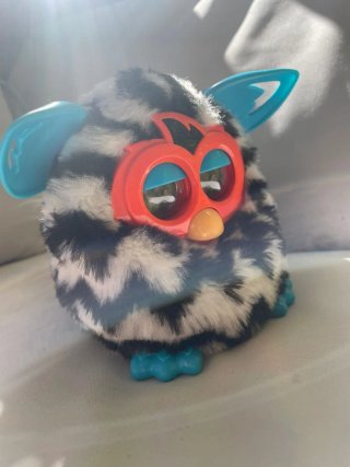 Furby Hasbro Muñeco Interactivo