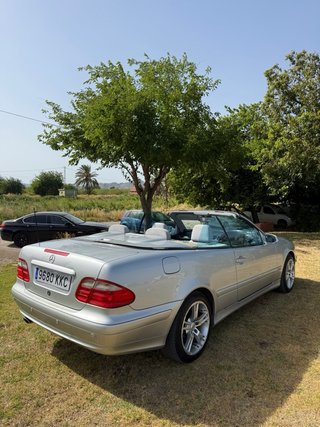 Mercedes-Benz  CLK 2002