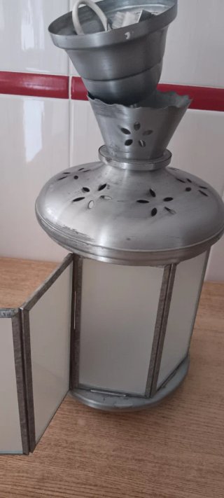 Farol metálico plateado colgante