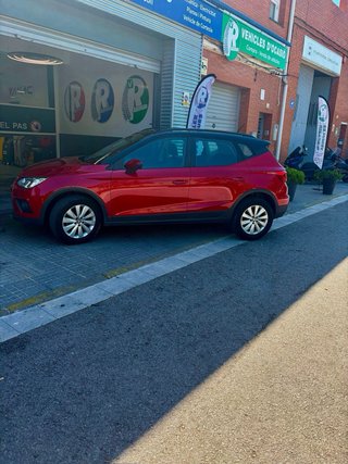 COMO NUEVO Seat Arona 2018 Xcellence