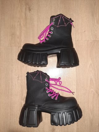 Botas estilo gótico o punk