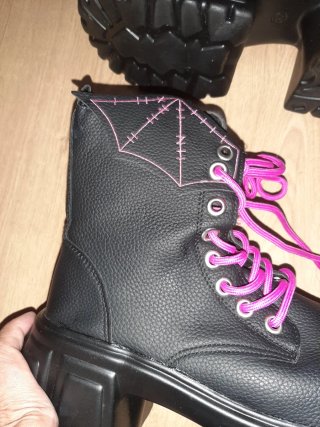 Botas estilo gótico o punk