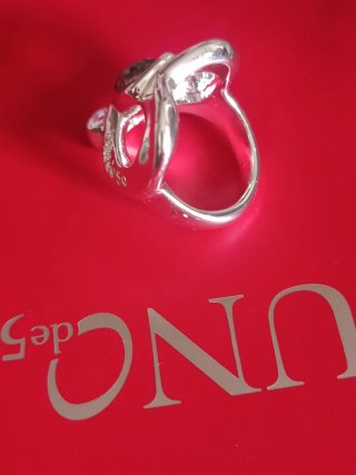 Anillo Uno de 50 Baño Plata Corazón Gris