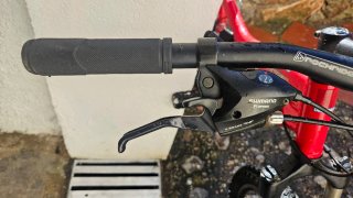 Bicicleta Montaña Decathlon Roja y Blanca