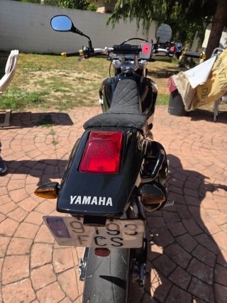 Yamaha DT 125 X Supermotard Negra y Dorada
