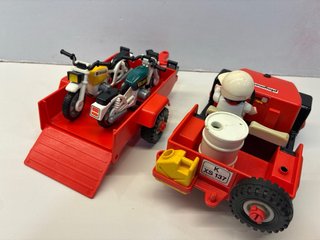 Playmobil 3478 Jeep con 2 Motos y Accesorios